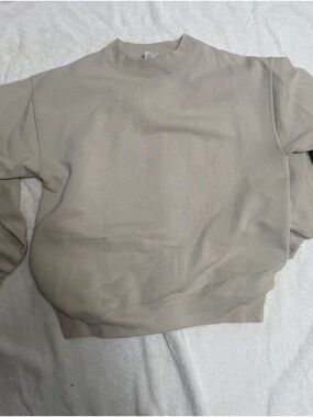 Fruit of the Loom Beige Crewneck Sweatshirt